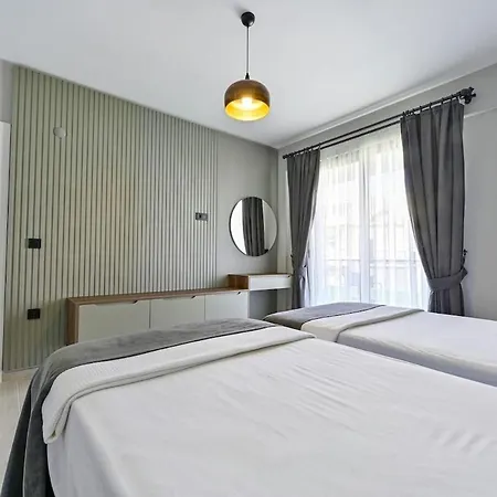 Bendis - For 8 People In The Center Of Villa