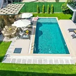 빌라 Bendis - For 8 People In The Center Of