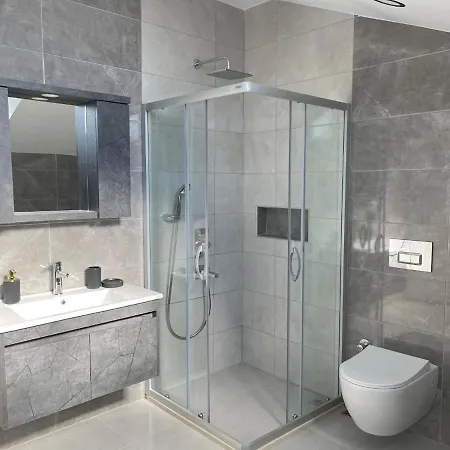 Bendis - For 8 People In The Center Of فيلة