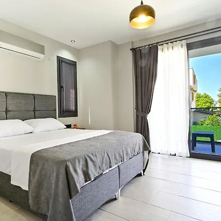 Bendis - For 8 People In The Center Of Villa Fethiye